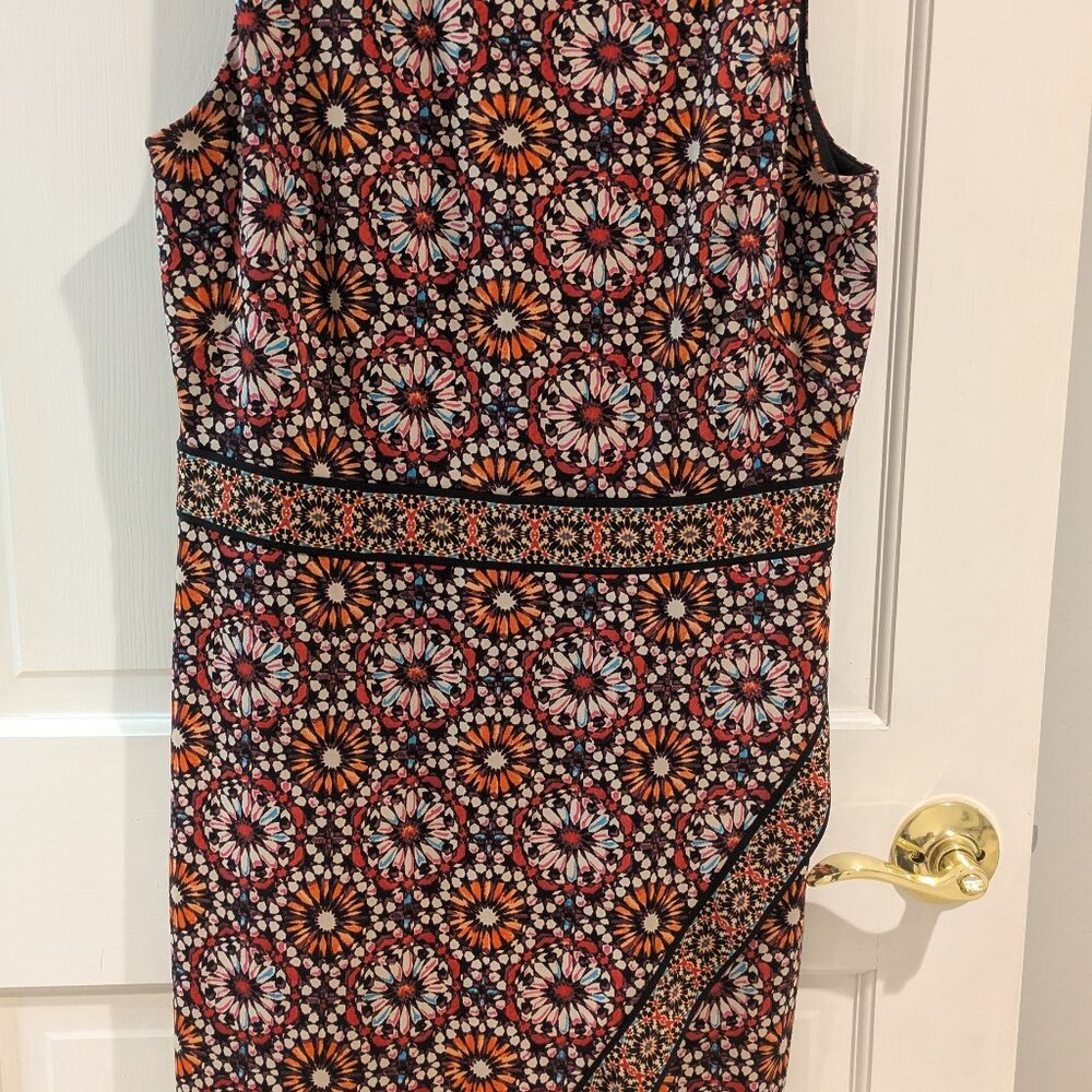 Liz Claiborne patterned sleeveless dress